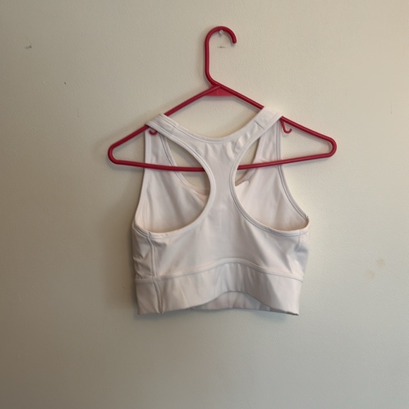 Nike DriFit Sports Bra with attached liner size Large - Picture 2 of 7